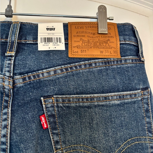 Levi's Men's Blue Denim Jeans, Classic Fit, NWT, Size 33x30 - Picture 3 of 6